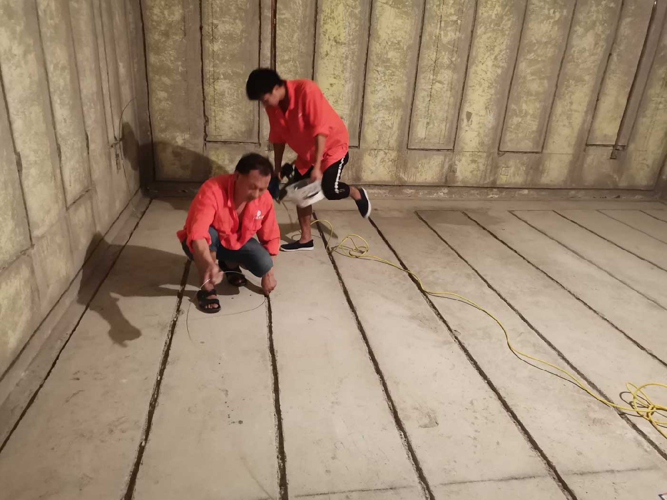地下室防潮的建议（地下室防潮除湿方法）